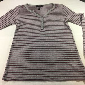 BCBG Paris V-Neck Long Sleeve Stripped Shirt